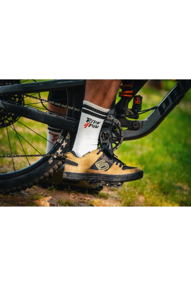 Skarpety na rower MTB – wentylowane i amortyzowane.